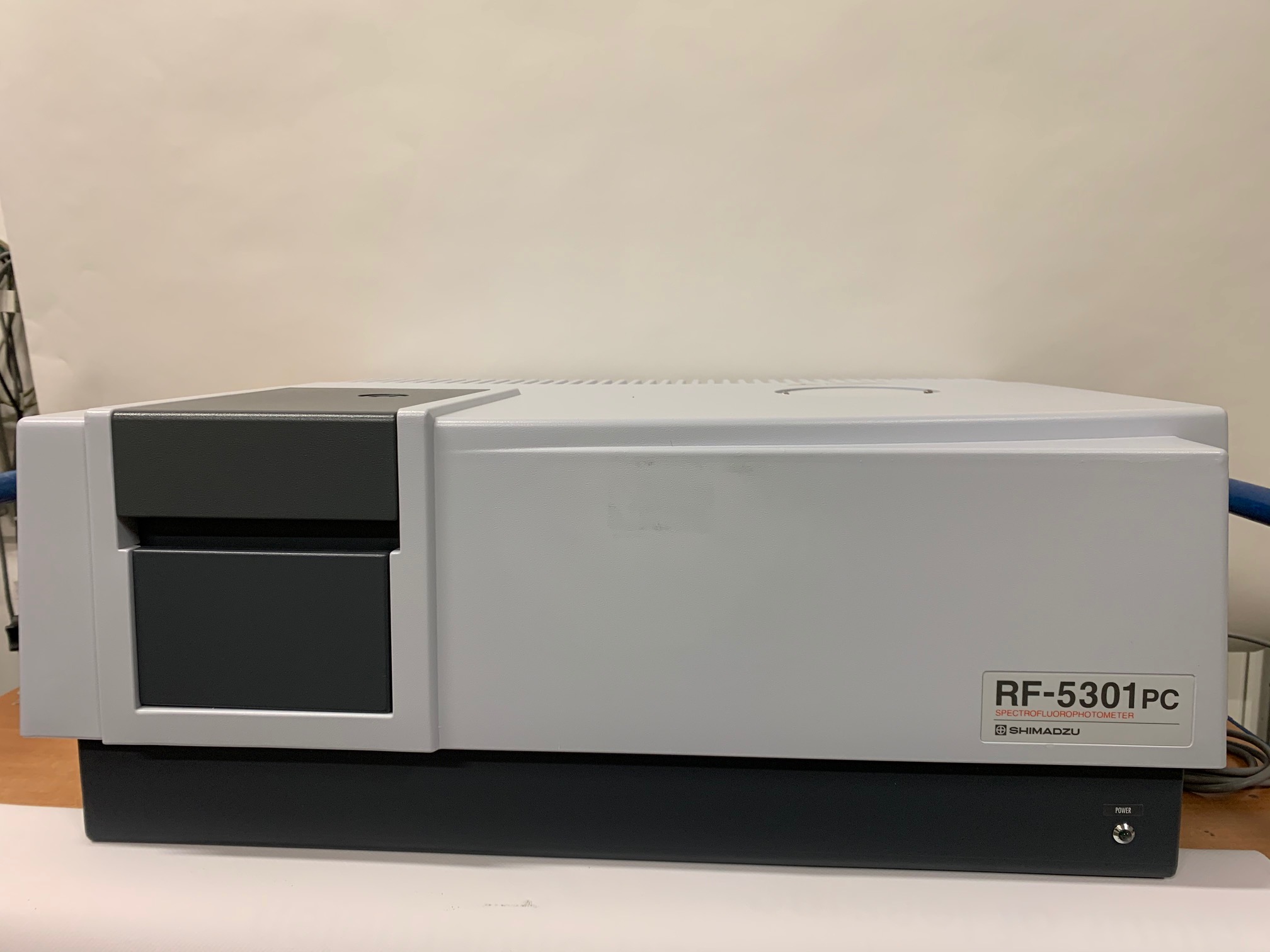 Shimadzu RF-5301PC Fluorescence Spectrophotometer