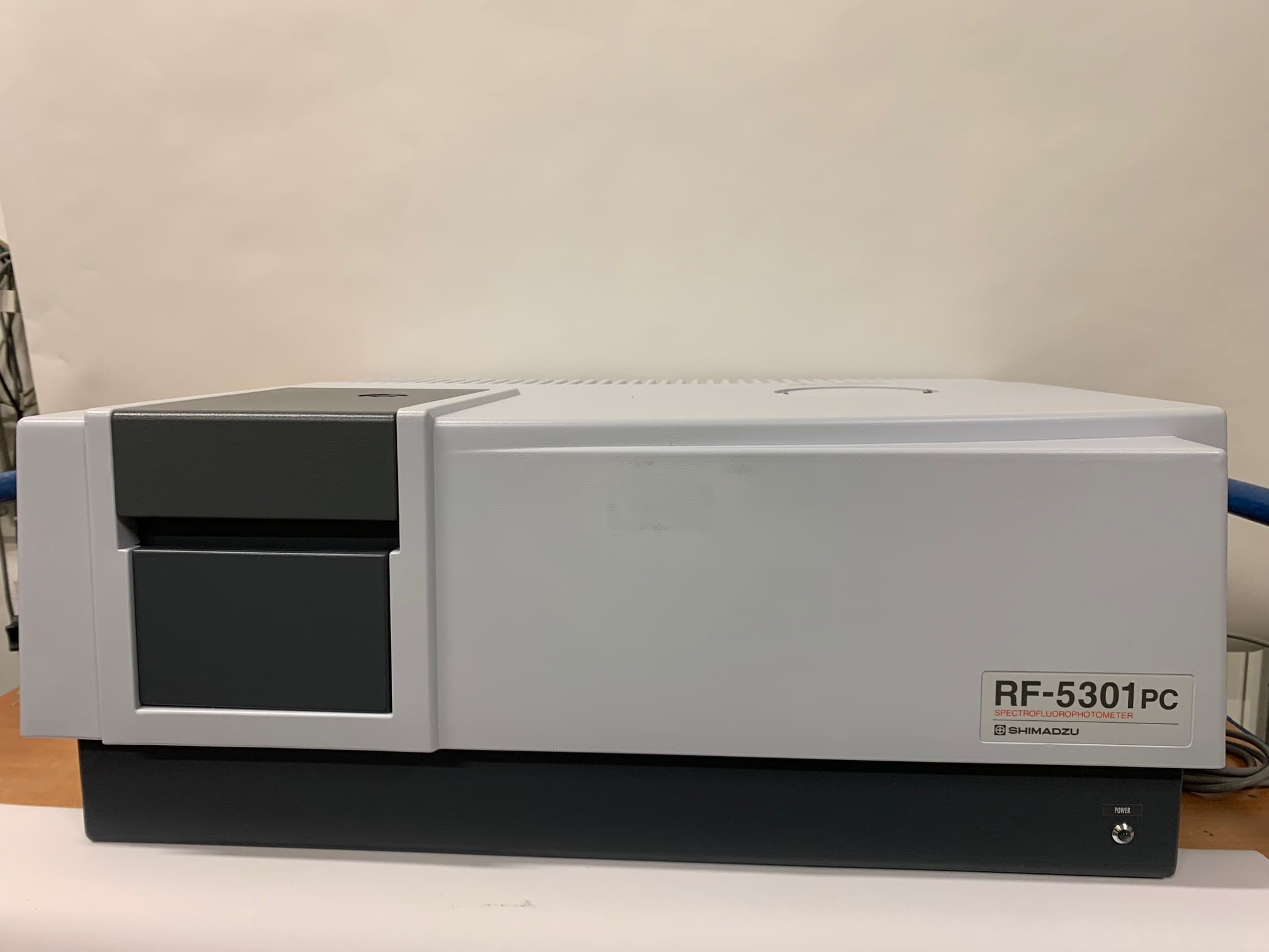 Shimadzu RF-5301PC Fluorescence Spectrophotometer