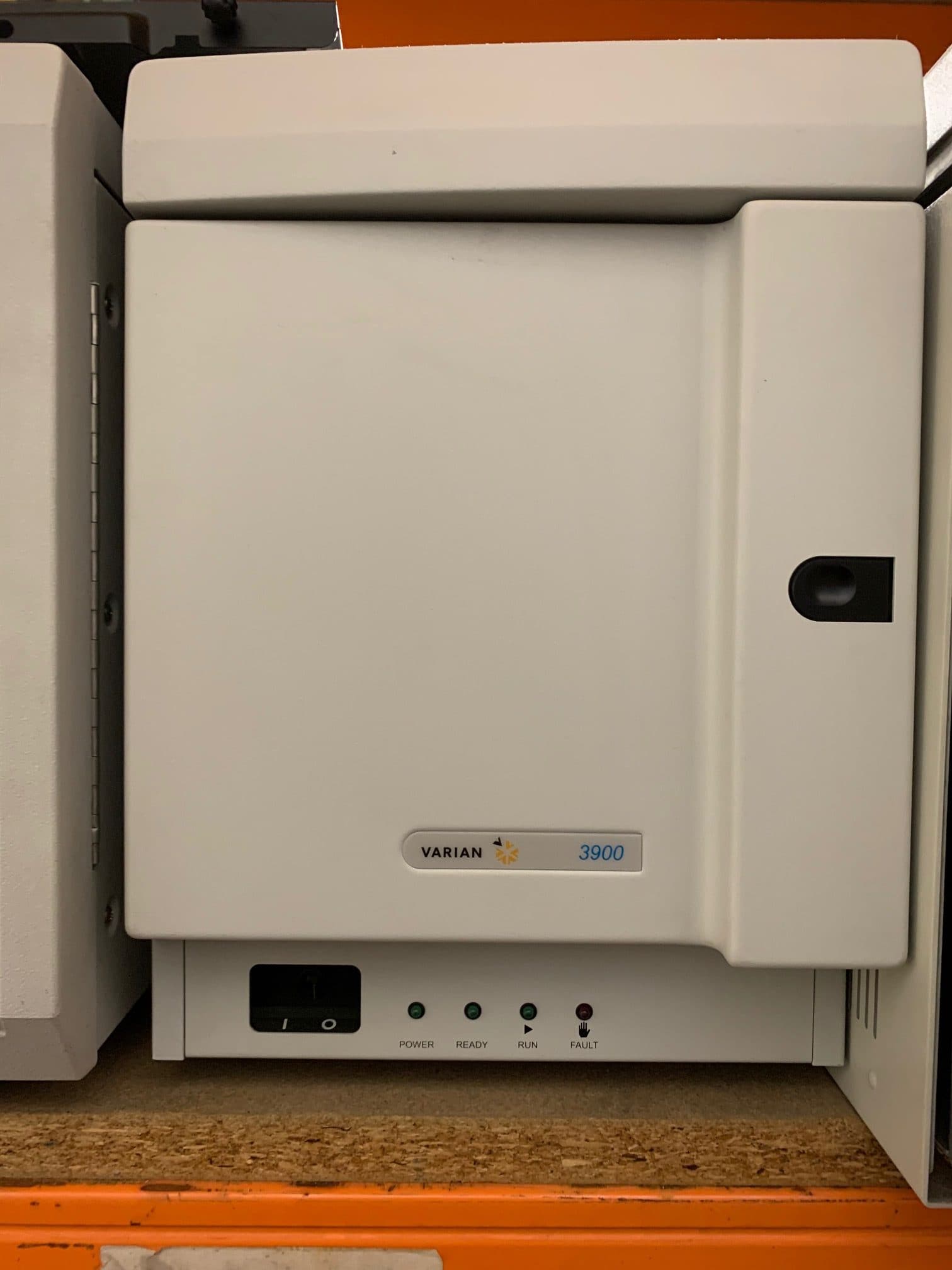 Varian 3900 GC system